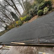 GartenlandschaftsbauDüsseldorf, GartenpflegeDüsseldorf, PflasterarbeitenDüsseldorf, NatursteinpflasterDüsseldorf, GartengestaltungDüsseldorf, LandschaftsarchitekturDüsseldorf, GrüneOaseDüsseldorf, DüsseldorferGärten, StadtgartenDüsseldorf, GartenkunstDüss