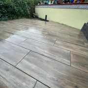 Gartenarbeiten: Holzterrasse in Düsseldorf bei den Bublicas